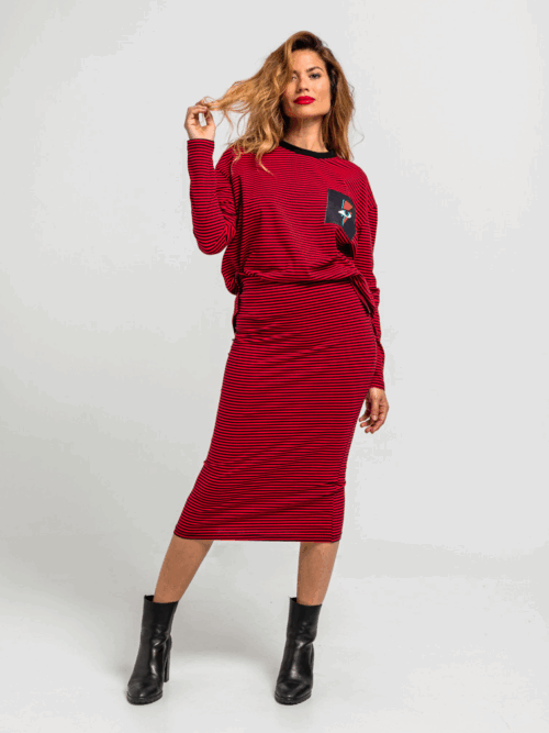 Camiseta Oversize Raya Roja y Negra con Rayo y Ojo "Let's Dance" de Lolina